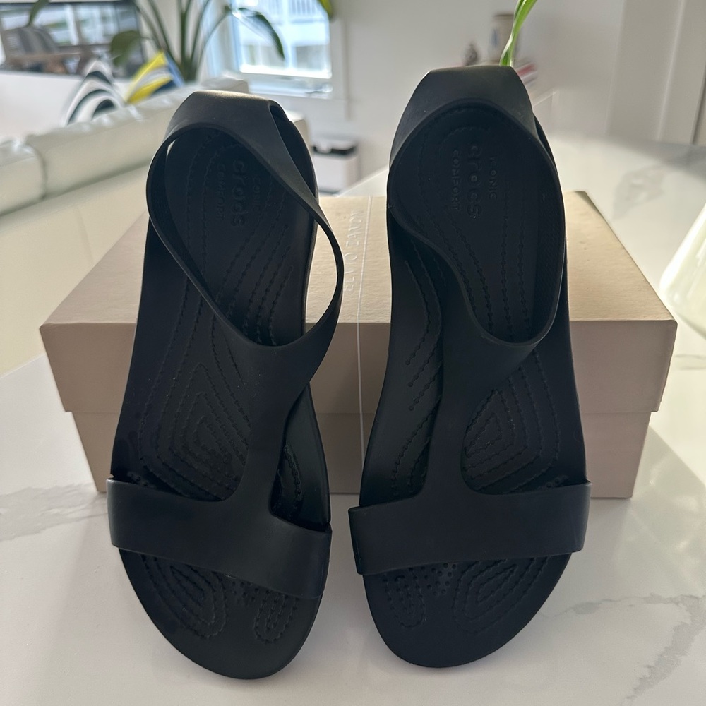 CROCS Serena Black Women's Open-Toe Slingback Sandals - Picture 8 of 11